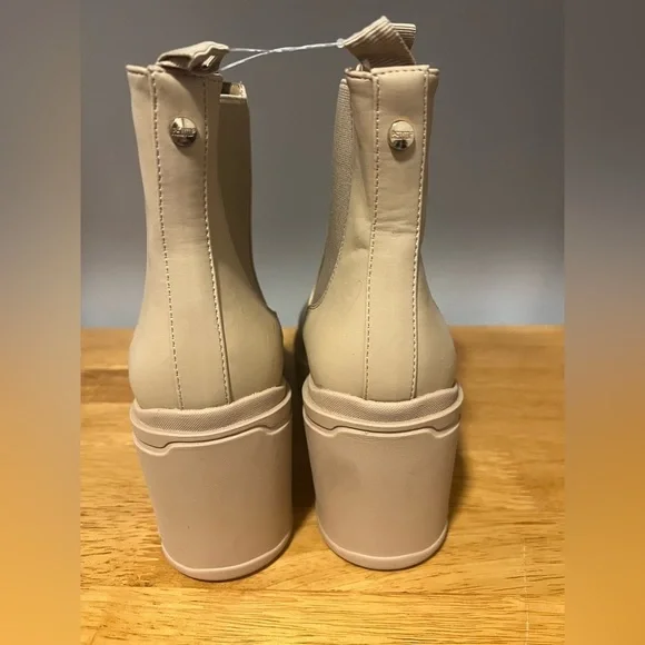 REDTOP Women's Chelsea Platform Round Toe Chunky Block Heel Boots Taupe 8.5 - Picture 4 of 7